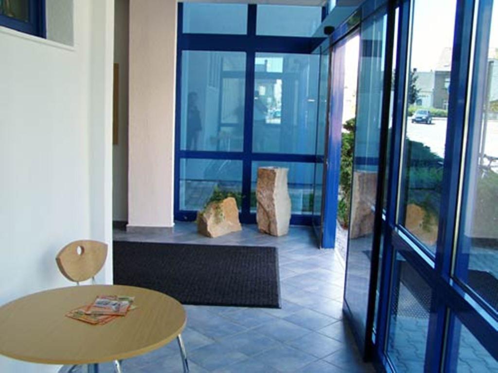 Hotel Arnost Garni Pardubice Bagian luar foto